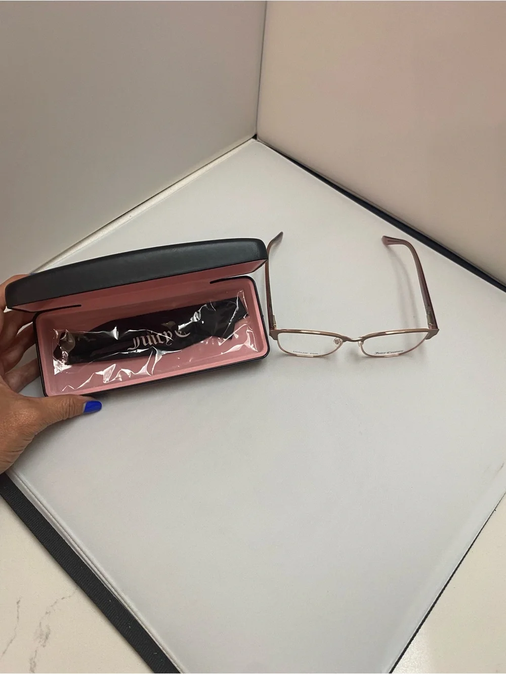 Juicy Couture Rose Gold Metal Frame Eyeglasses with Black Logo Case,pink accents
